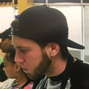 Meet your Posher, Max